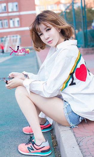 [Ugirls爱尤物]APP2015 No.054 Alin[40P/47M]