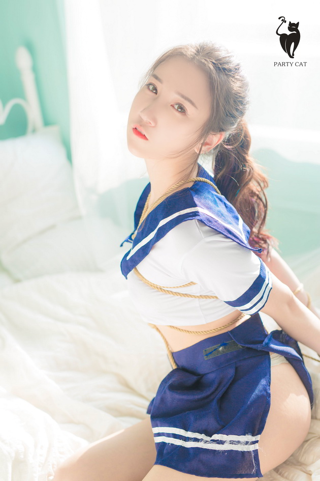[PartyCat轰趴猫]2017.12.31 Vol.032 [42P301M]